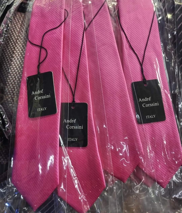 Corbata a rayas tejidas